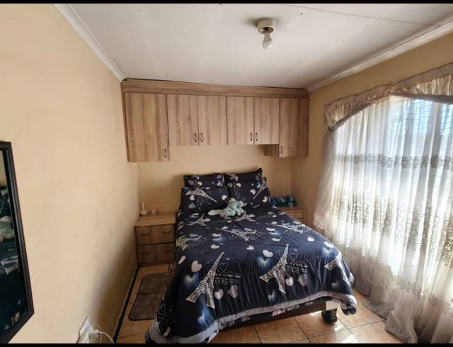 3 BEDROOM HOUSE FOR SALE IN BOITEKONG